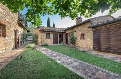 Simignano Cottage | Apartment in Chianti with pool ID 455