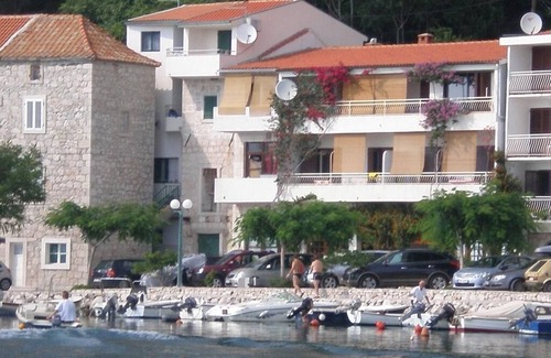 Drasnice Apartment | Apartment in Drašnice with Seaview, Balcony, Air condition, WIFI (3586-1)