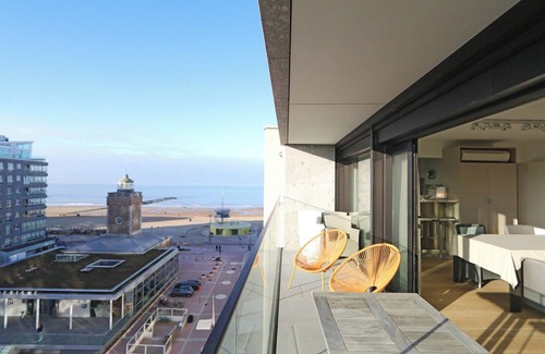 Knokke Apartment | Apartment in Het Zoute with Sea Views