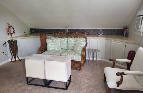 Longwood Apartment | Apartment in Historical Longwood