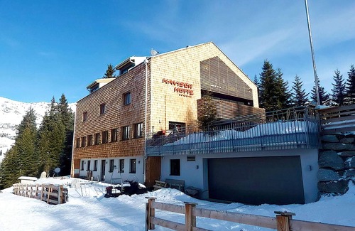 Navis Apartment | Apartment in Navis near Berger Alm Ski Resort