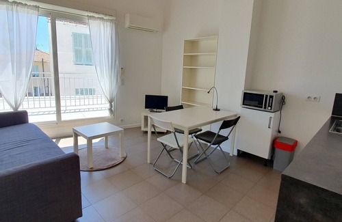 Saint Philippe Apartment | Apartment in Nice