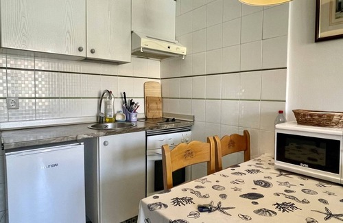L'Estartit Apartment | Apartment in Spain near Sandy Beach & Pool