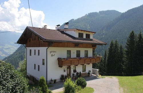 Fuegenberg Apartment | Apartment in Zillertal near Ski Slopes
