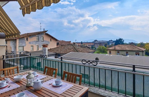 Consiglio di Rumo Apartment | Apartment Isabella by Interhome