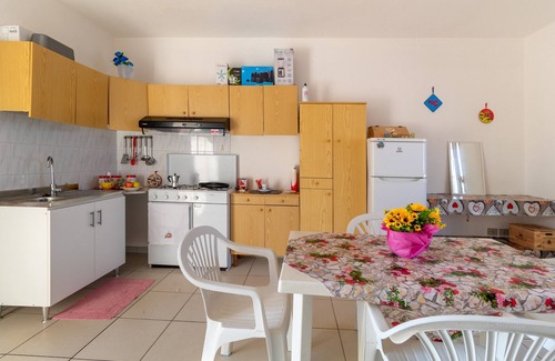 Punta Braccetto Apartment | Apartment "Casa Vacanza a due Passi dal Mare" close to the Beach with Sea View & Terrace