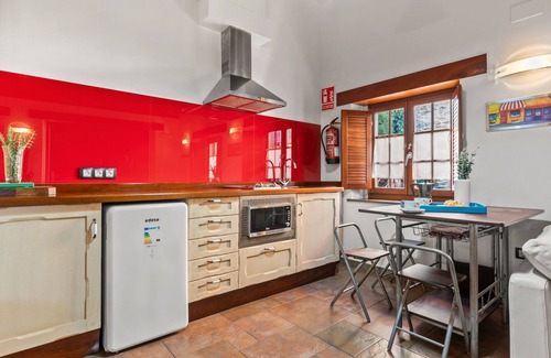 Vegadeo Apartment | Apartment 'J De Alborada Del Eo' with Mountain View, Private Terrace and Wi-Fi