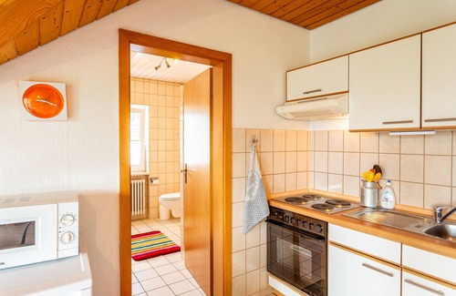 Espasingen Apartment | Apartment 'Jonagold' with Balcony and Wi-Fi