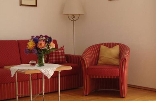 Kuchl Apartment | Apartment Karlstein - House Siller
