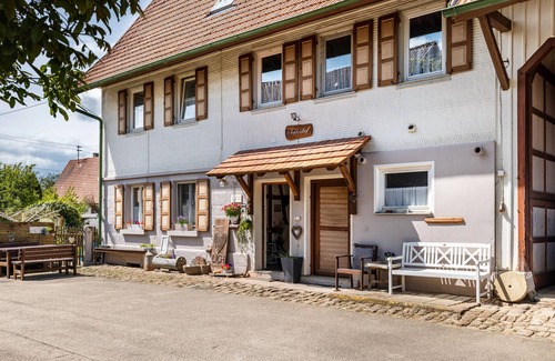 Rosenfeld Apartment | Apartment 'Kornkammer' with Shared Garden and Wi-Fi