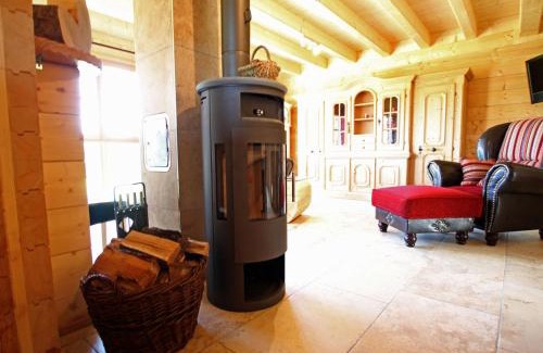 Grab Apartment | Apartment Lärche by Interhome