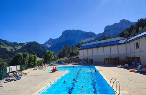 Gresse-en-Vercors Apartment | Apartment 'La Canopée - Grand Veymont View' with Mountain View and Private Terrace