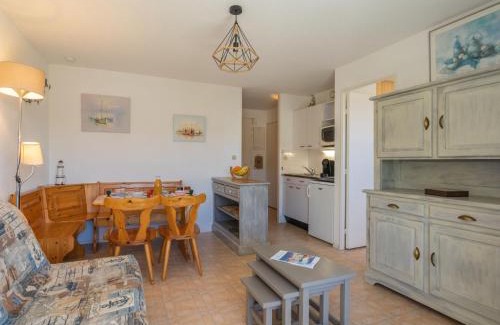 Pontaillac Apartment | Apartment Le Yachting-2 by Interhome