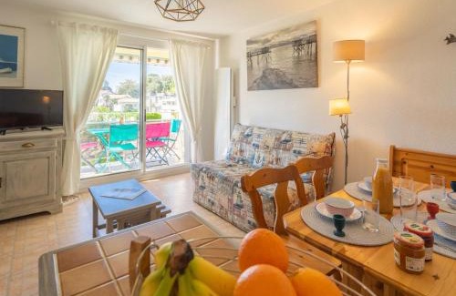 Pontaillac Apartment | Apartment Le Yachting-2 by Interhome