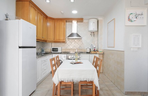 Santa Pola Apartment | Apartment "Legado Marino" with Balcony & Wi-Fi