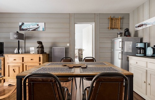 Cauterets Apartment | APARTMENT LOCATED IN TOWN CENTER WIFI SHEETS PRIVATE PARKING SECURE 3 STARS