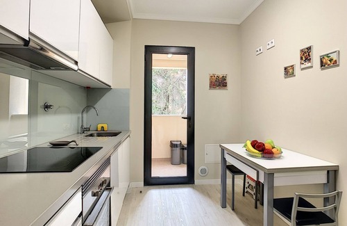 Santa Maria Maior Apartment | Apartment Lotus by LovelyStay