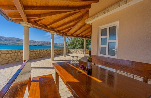 Zubovici Apartment | Apartment Marva 1 with sea view and free air conditioning