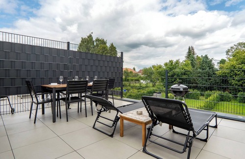 Gronau Apartment | Apartment "Mit Jacuzzi Enschede 10 km" with Wi-Fi