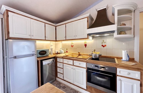 Montinelle Apartment | Apartment 'Montinelle' with Lake View, Wi-Fi and Air Conditioning