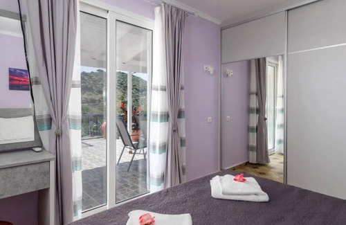 Kardhakata Apartment | Apartment 'Moulinos Cottages Nefeli' with Shared Terrace, Wi-Fi and Air Conditioning