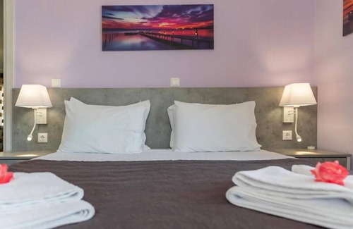 Kardhakata Apartment | Apartment 'Moulinos Cottages Nefeli' with Shared Terrace, Wi-Fi and Air Conditioning