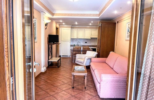 Settecamini House | Apartment near Rome by Marco Simone Golf