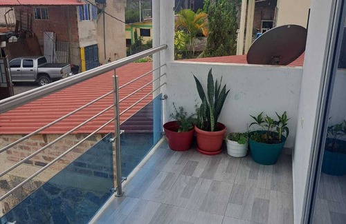 Macanal Apartment | APARTMENT ON THE HILL