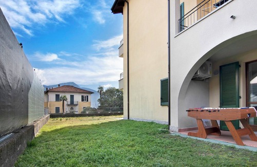 Consiglio di Rumo Apartment | Apartment "Orange Corner - Gravedona" with Mountain View, Terrace & Wi-Fi