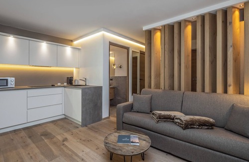 Burgusio Apartment | Apartment 'Planitza' with Shared Pool, Private Terrace and Wi-Fi