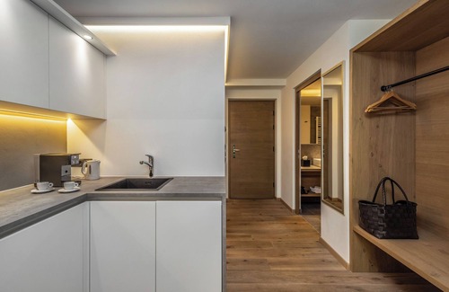 Burgusio Apartment | Apartment 'Planitza' with Shared Pool, Private Terrace and Wi-Fi