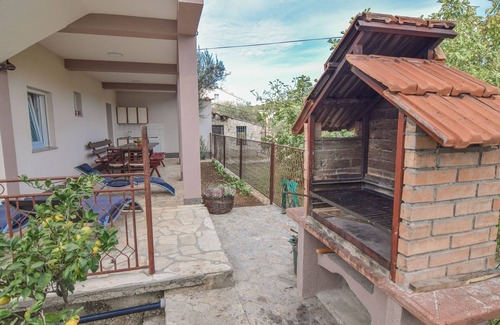 Podglavica Apartment | Apartment Pocrnja (29541-A1) - Rogoznica