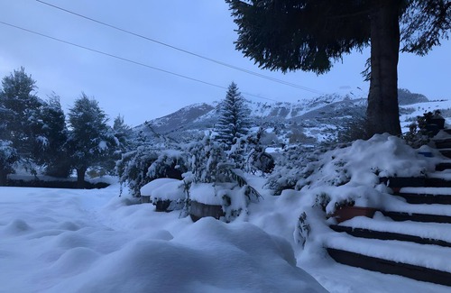 Saint-Denis Apartment | Apartment 'Pointa Neira' with Mountain View, Shared Garden and Wi-Fi