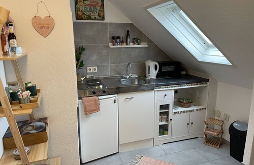 Reinsfeld Apartment | Apartment-Premium-Private Bathroom-Garden view-Hollywood-Suite