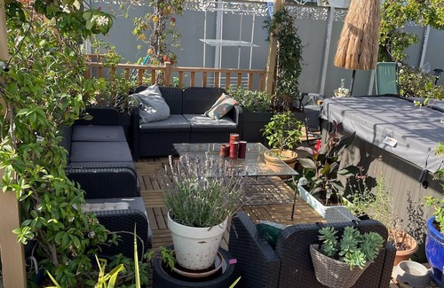Gattieres Apartment | Apartment/Quiet/Charming. Nice and its hinterland.