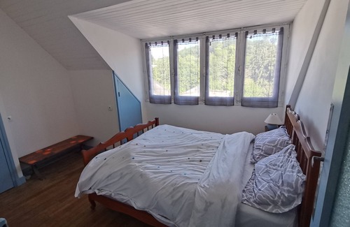 Guemene-sur-Scorff Apartment | Apartment-Standard-Ensuite-Garden view