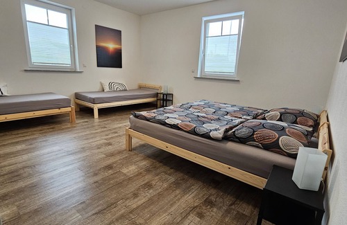 Vaihingen an der Enz Apartment | Apartment 'Schwarz' with Private Terrace and Wi-Fi