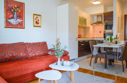 Istok Apartment | Apartment Sopta