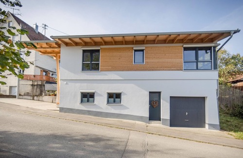 Inzigkofen Apartment | Apartment 'Talblick' with Private Terrace, Shared Garden and Wi-Fi