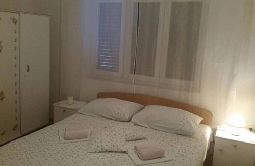 Istok Apartment | Apartment Tattoo - modern & free parking: R(3) - Makarska, Riviera Makarska, Croatia