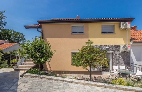 Njivice Apartment | Apartment Tena 3 with sea view