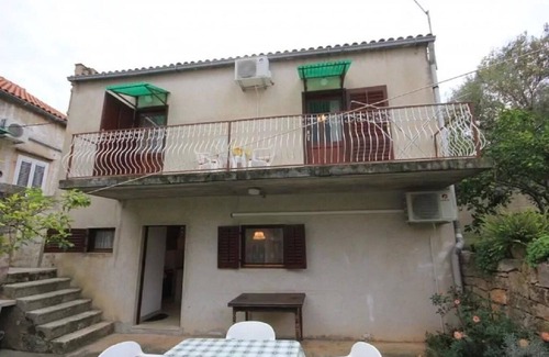 Cove Rogacic Apartment | Apartment Tenara (10208-A1) - Vis - island Vis