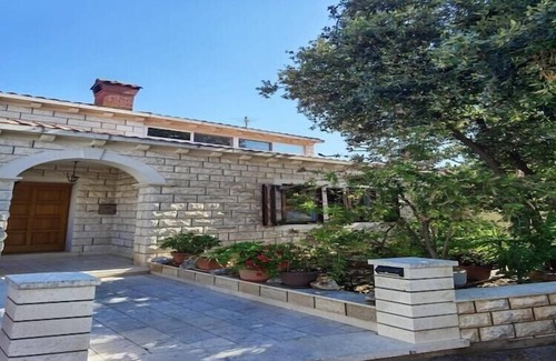 Brna Apartment | Apartment Tina - One Bedroom Apartment with Terrace