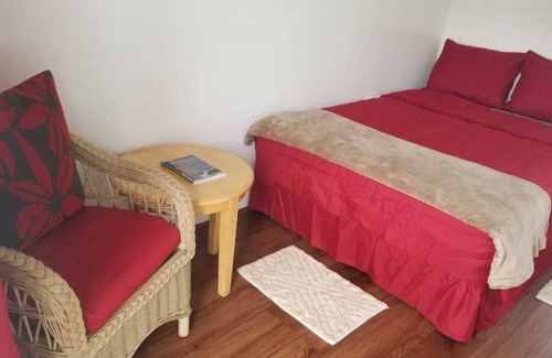 Falmouth Apartment | Apartment Unforgetables 3 surrounded by nature. Forever green