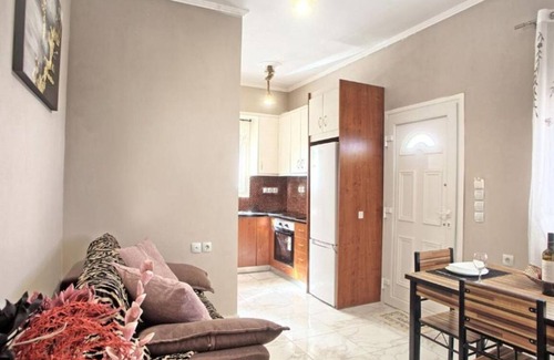 Chortata Apartment | Apartment 'Ventus Athina' with Sea View, Wi-Fi and Air Conditioning