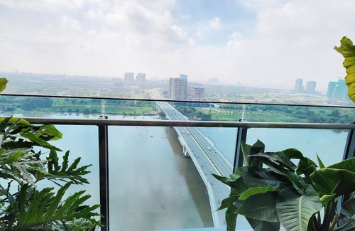 Hang Xanh Apartment | Apartment 3BR sunwah pearl , family , river view of the city