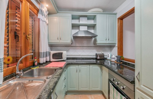 Brena Baja Apartment | Apartment 'Vv Los Balconcitos 32 Los Cancajos' with Shared Pool, Shared Terrace and Wi-Fi