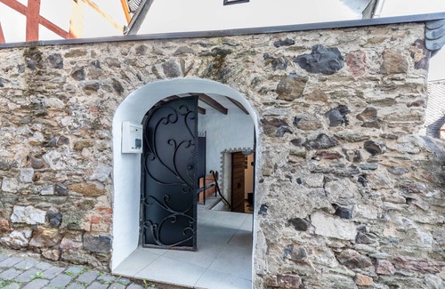 Limburg an der Lahn Apartment | Apartment 'Werner-Senger-Haus Mitte' with Shared Terrace and Wi-Fi