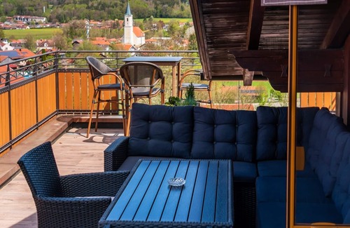 Ebersberg District Apartment | Apartment "Wendelsteinblick" between city, lakes & mountains