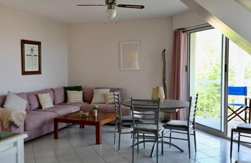 Barneville-Carteret Apartment | Apartment with Stunning Views of Le Havre de Carteret